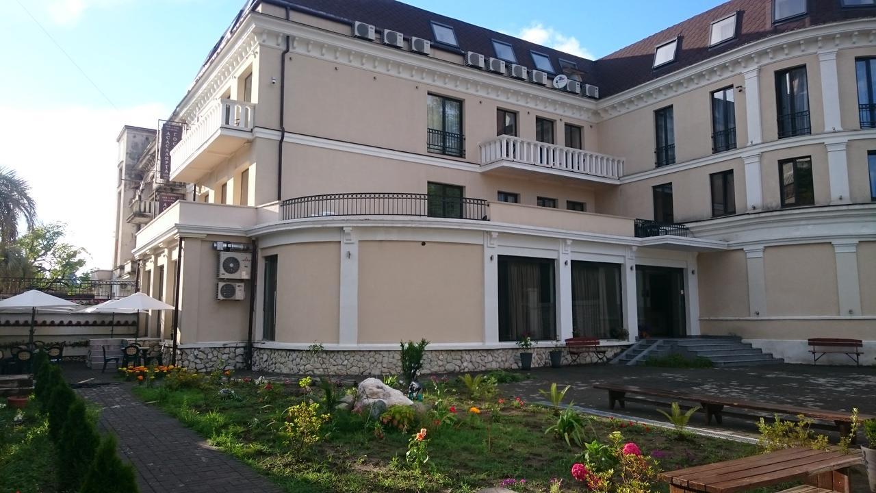 Spa Hotel Karakas Sukhumi Eksteriør billede
