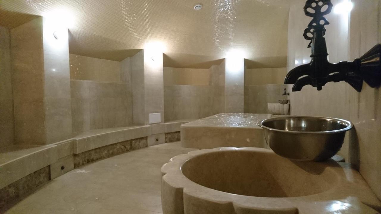 Spa Hotel Karakas Sukhumi Eksteriør billede